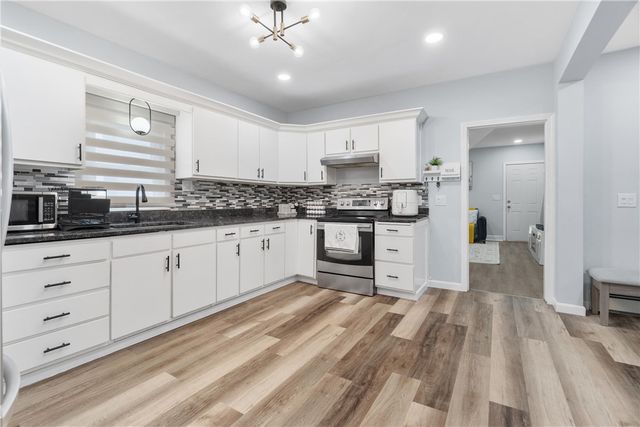 179 WOODWARD Avenue, East Providence, RI 02914