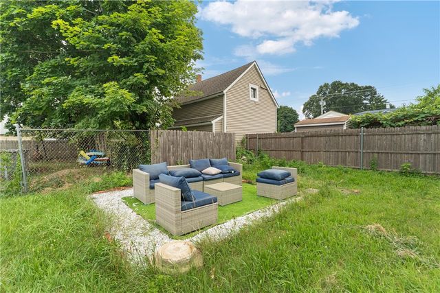 179 WOODWARD Avenue, East Providence, RI 02914