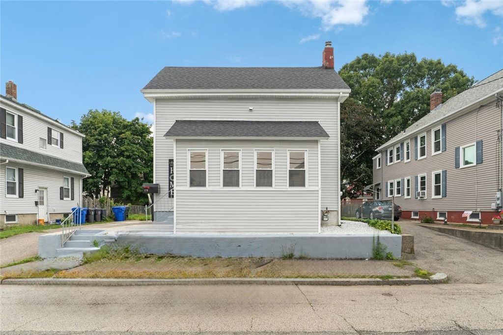 179 WOODWARD Avenue, East Providence, RI 02914