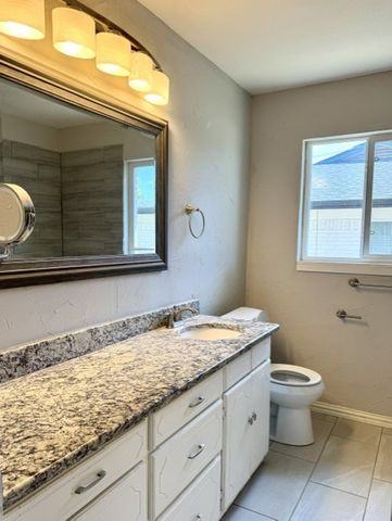 3912 Shawnee Trail, Lake Worth, TX 76135