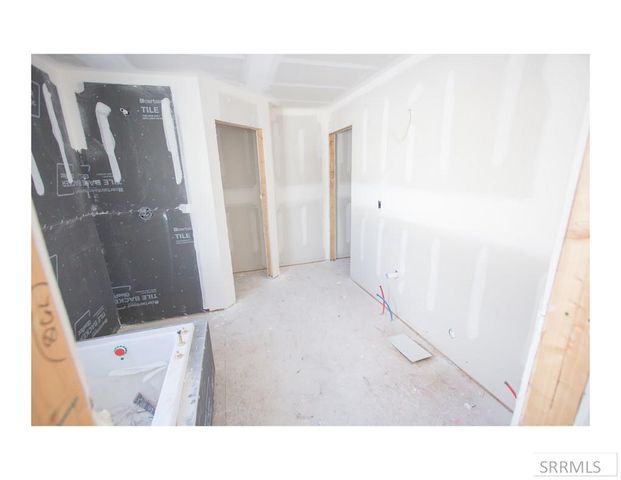 240 Galena Summit Dr, Idaho Falls, ID 83404