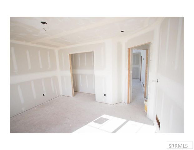 240 Galena Summit Dr, Idaho Falls, ID 83404