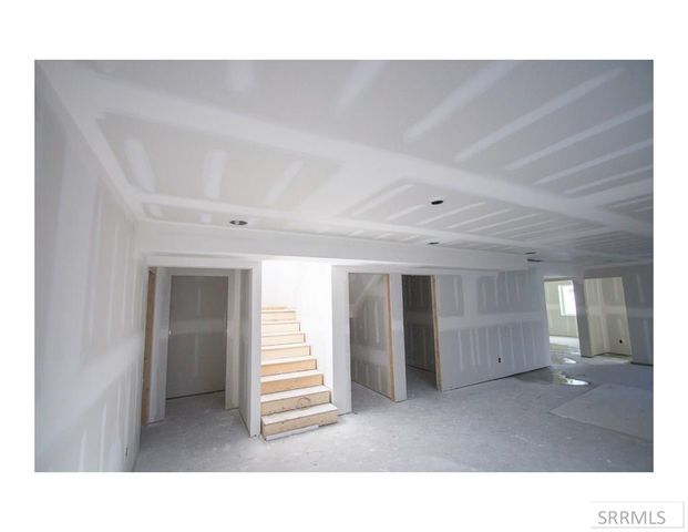 240 Galena Summit Dr, Idaho Falls, ID 83404