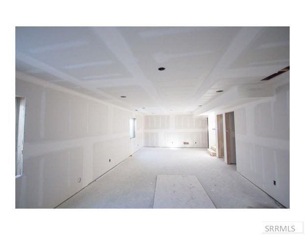 240 Galena Summit Dr, Idaho Falls, ID 83404