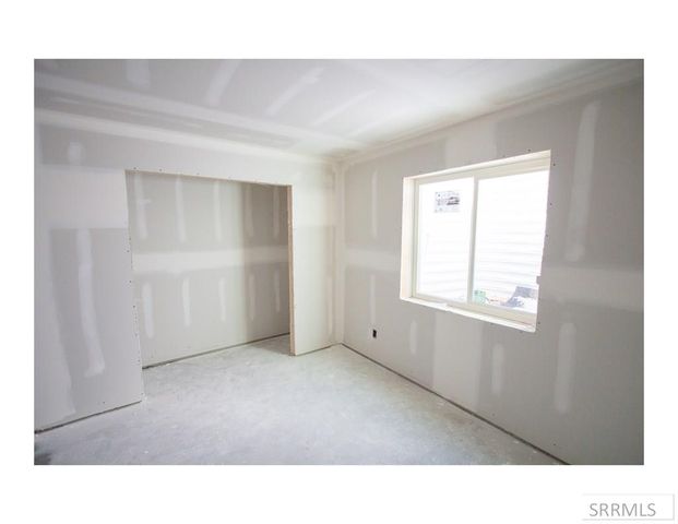 240 Galena Summit Dr, Idaho Falls, ID 83404