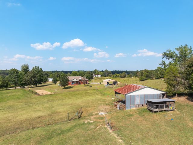 1354 Brandon Rd, Huntingdon, TN 38344