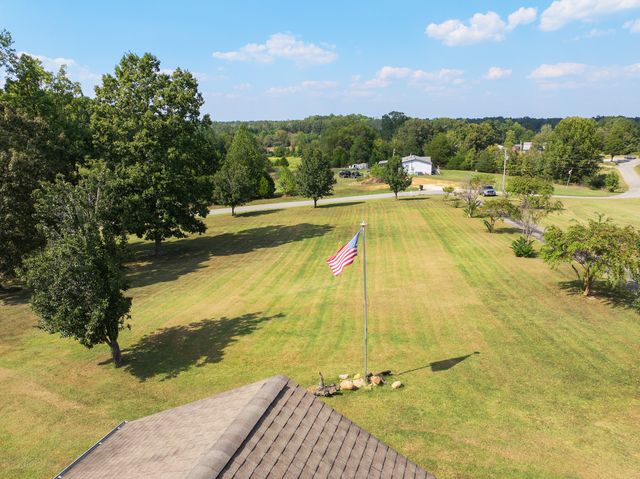 1354 Brandon Rd, Huntingdon, TN 38344