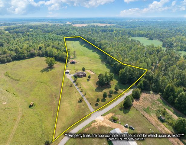 1354 Brandon Rd, Huntingdon, TN 38344