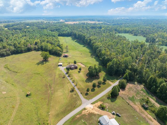 1354 Brandon Rd, Huntingdon, TN 38344