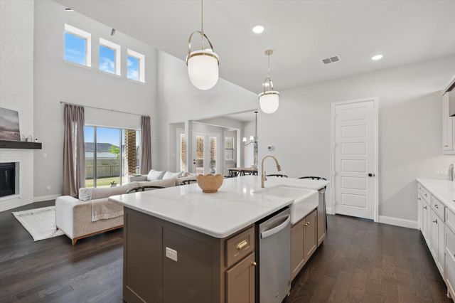 1304 S Pecan Parkway, Northlake, TX 76247