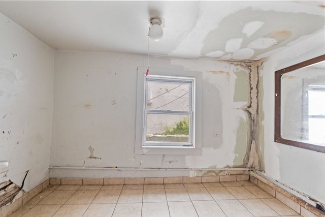 2706 S Trumbull Avenue, Chicago, IL 60623