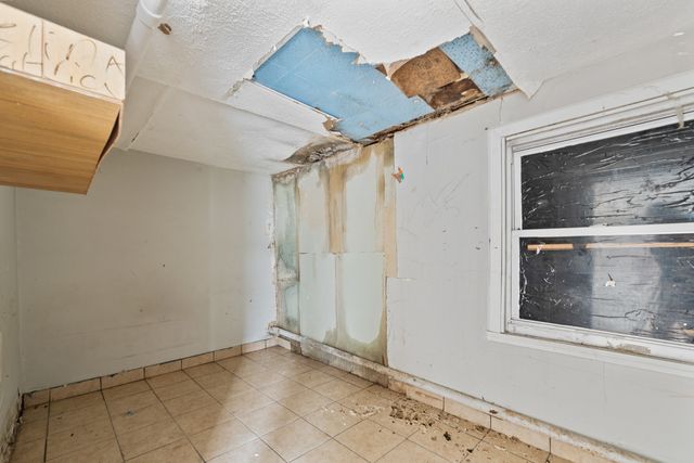 2706 S Trumbull Avenue, Chicago, IL 60623