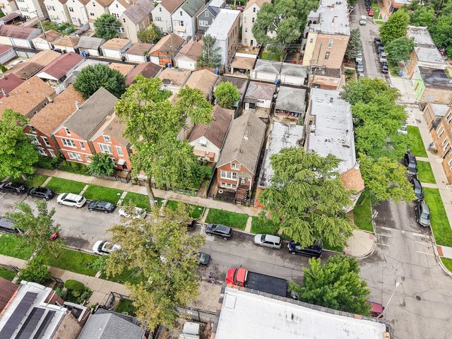 2706 S Trumbull Avenue, Chicago, IL 60623