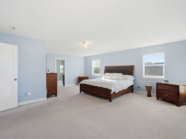 20913 Lakewoods Lane, Shorewood, IL 60404