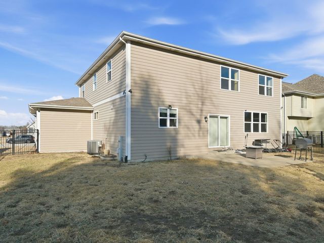 20913 Lakewoods Lane, Shorewood, IL 60404