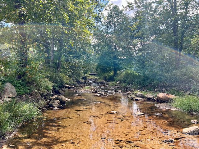 000 Shining Rock Drive 2, Canton, NC 28716