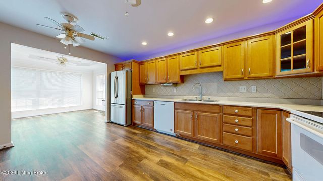 7210 Briscoe Vista Way, Louisville, KY 40228