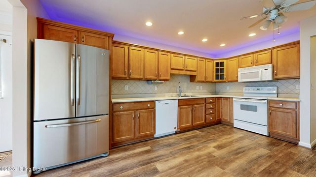 7210 Briscoe Vista Way, Louisville, KY 40228