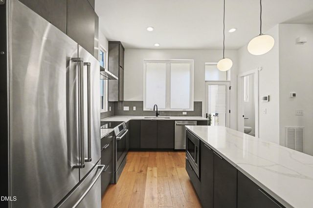 528 N Roxboro Street, Durham, NC 27701