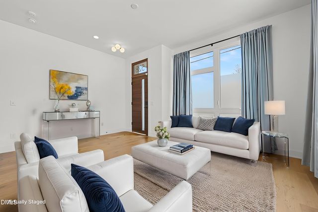 528 N Roxboro Street, Durham, NC 27701