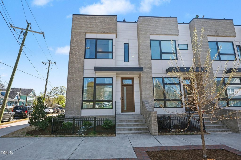 528 N Roxboro Street, Durham, NC 27701