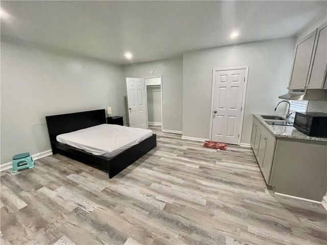 6068 Tracy Valley Drive, Norcross, GA 30093