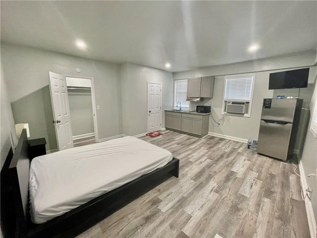 6068 Tracy Valley Drive, Norcross, GA 30093