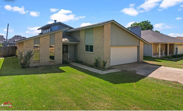 107 S Parkridge Drive, Benton, LA 71006