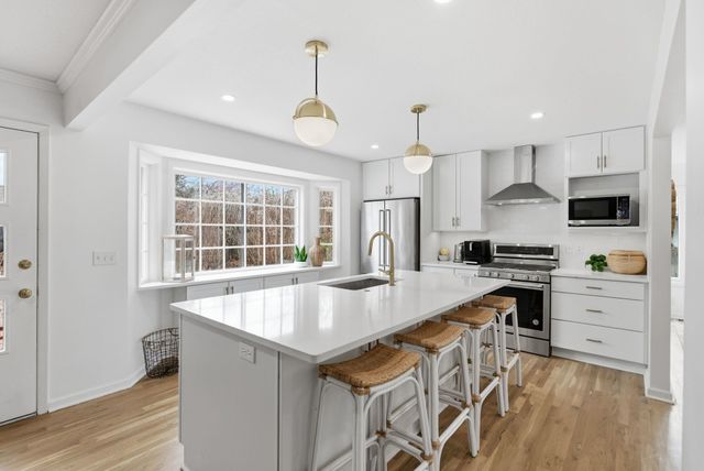 8322 Limerick St, Wichita, KS 67206