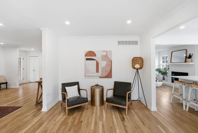 8322 Limerick St, Wichita, KS 67206