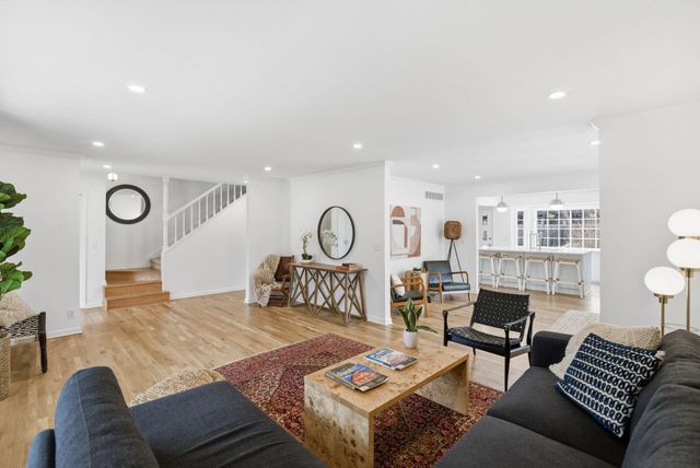 8322 Limerick St, Wichita, KS 67206