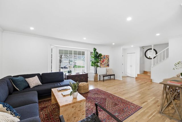 8322 Limerick St, Wichita, KS 67206