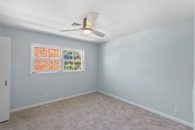 8322 Limerick St, Wichita, KS 67206