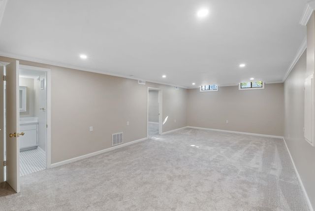 8322 Limerick St, Wichita, KS 67206