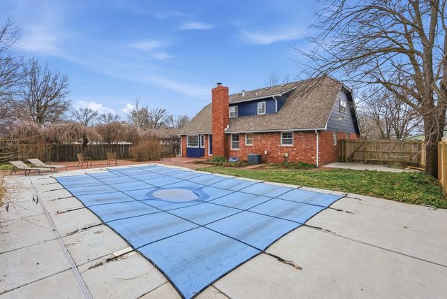 8322 Limerick St, Wichita, KS 67206