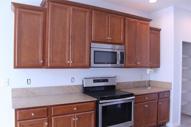 4440 67TH STREET E, Bradenton, FL 34203