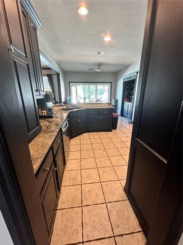 16355 Cobblestone Circle, Choctaw, OK 73020