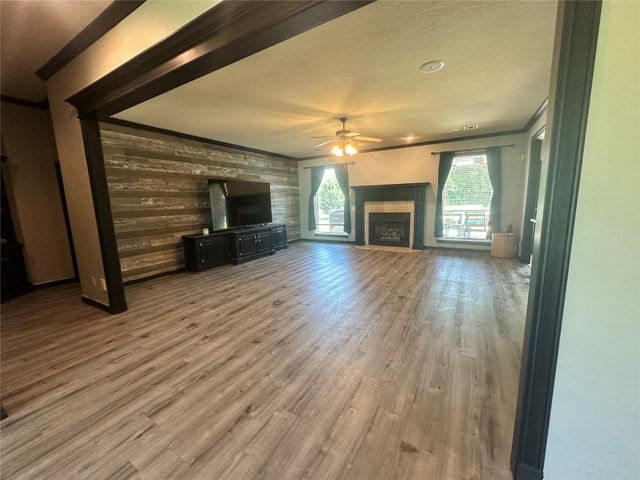 16355 Cobblestone Circle, Choctaw, OK 73020