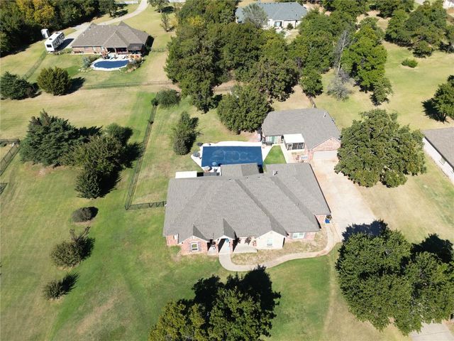 16355 Cobblestone Circle, Choctaw, OK 73020