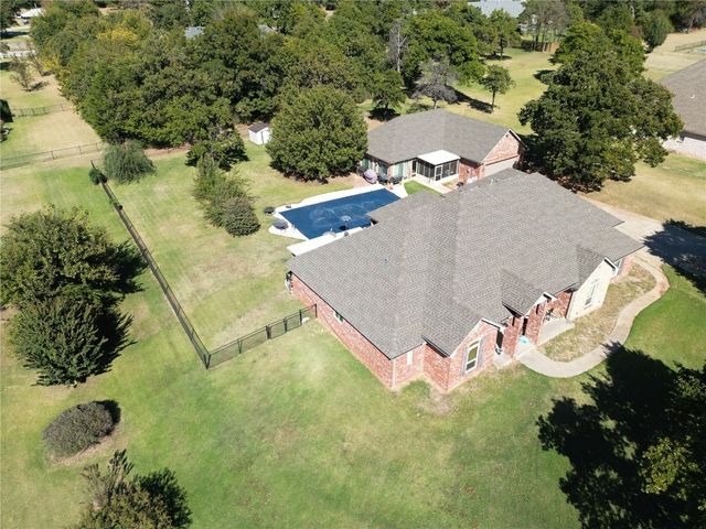 16355 Cobblestone Circle, Choctaw, OK 73020