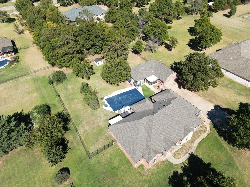 16355 Cobblestone Circle, Choctaw, OK 73020