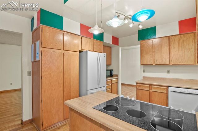 5523 Wilkerson Pass Drive, Colorado Springs, CO 80917