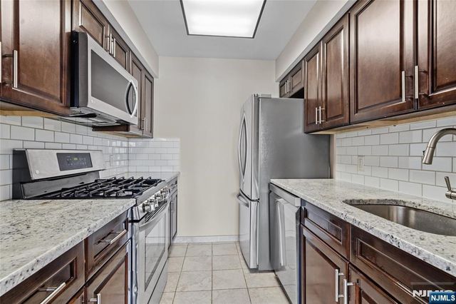 7400 Boulevard East 3C, North Bergen, NJ 07047