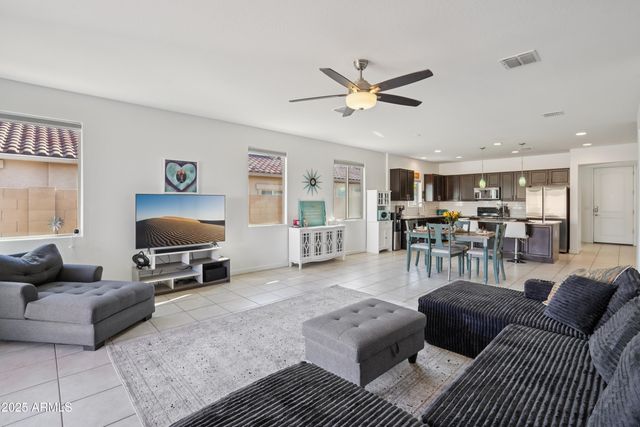 13554 W BRILES Road, Peoria, AZ 85383