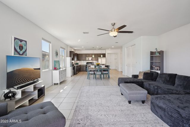 13554 W BRILES Road, Peoria, AZ 85383