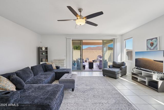 13554 W BRILES Road, Peoria, AZ 85383