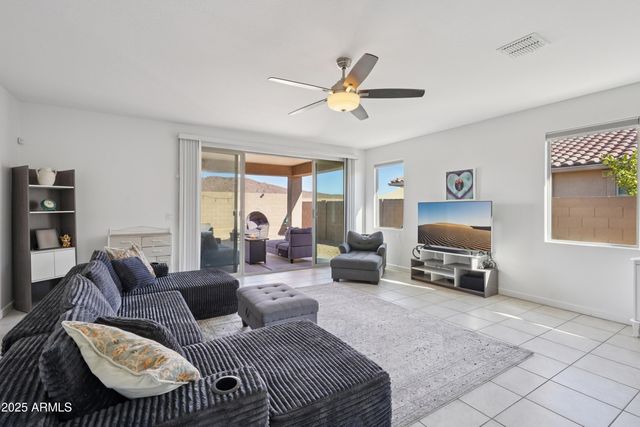 13554 W BRILES Road, Peoria, AZ 85383