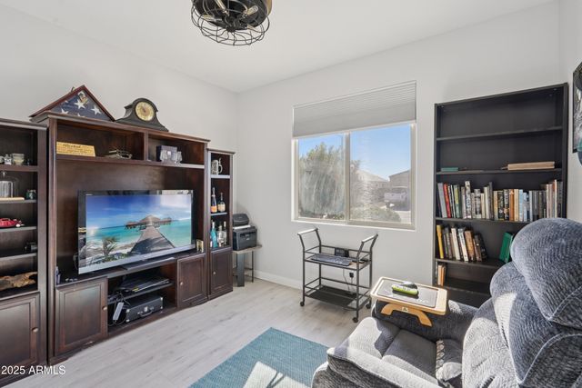 13554 W BRILES Road, Peoria, AZ 85383