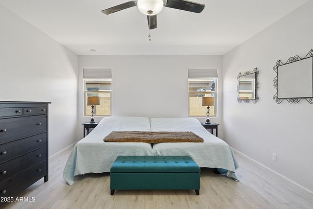 13554 W BRILES Road, Peoria, AZ 85383