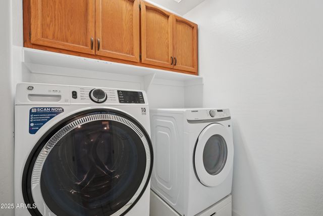 13554 W BRILES Road, Peoria, AZ 85383